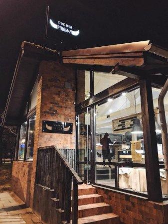 Piroman Steak House